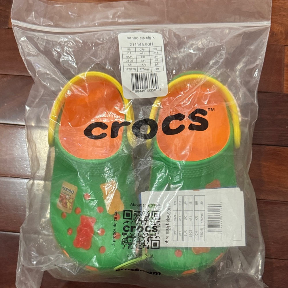 CROCS kid’s Haribo Clogs - Picture 3 of 6